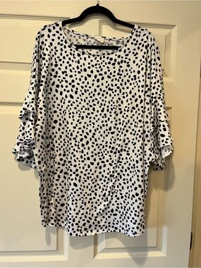 Black and White Dalmatian Spot Ruffle Sleeve Tunic
